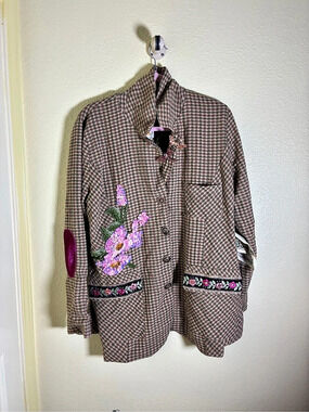 NWT Aratta Embroidered Checkered Blazer in Brown & Pink, Size L